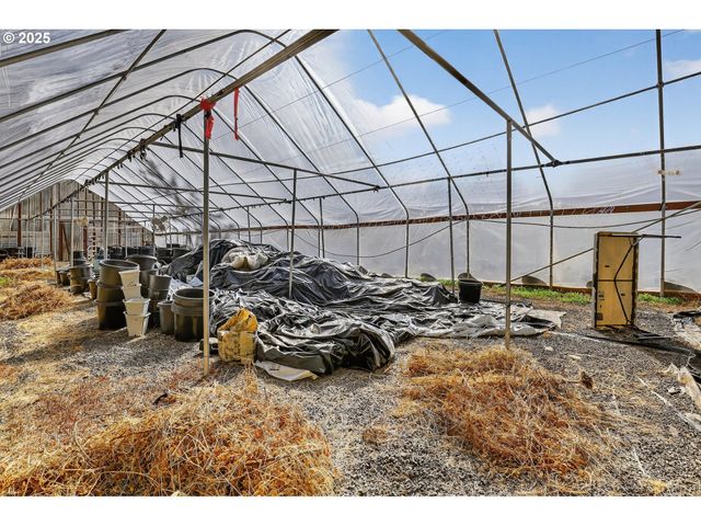 27331 S SKINNER Rd, Estacada, OR 97023