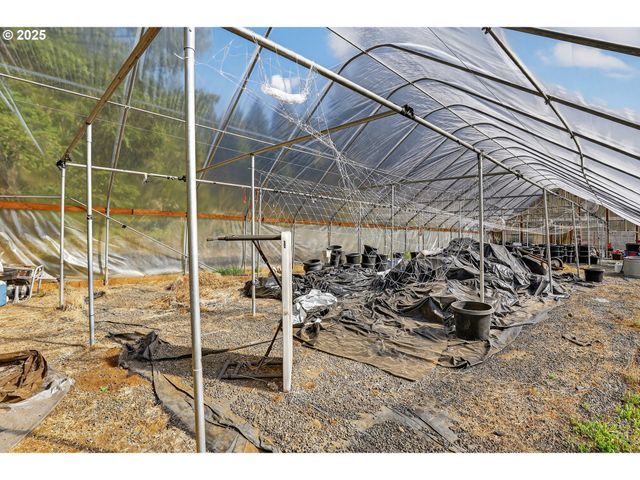 27331 S SKINNER Rd, Estacada, OR 97023