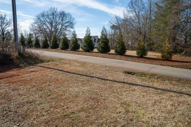276 Millwood ln, Wellord, SC 29385