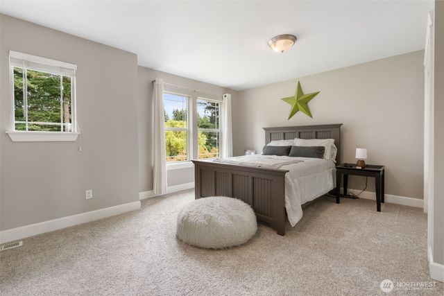 17845 Irwin Street SW, Rochester, WA 98579