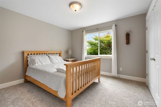 17845 Irwin Street SW, Rochester, WA 98579