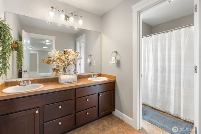 17845 Irwin Street SW, Rochester, WA 98579