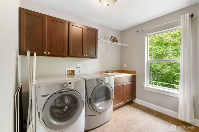 17845 Irwin Street SW, Rochester, WA 98579