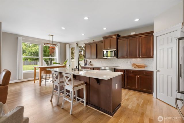 17845 Irwin Street SW, Rochester, WA 98579