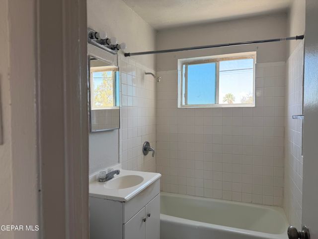 9606 Montrose Court 11, El Paso, TX 79925