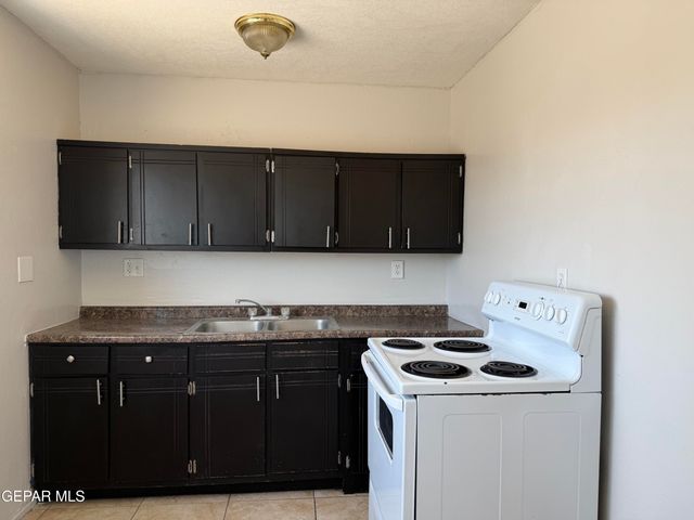 9606 Montrose Court 11, El Paso, TX 79925