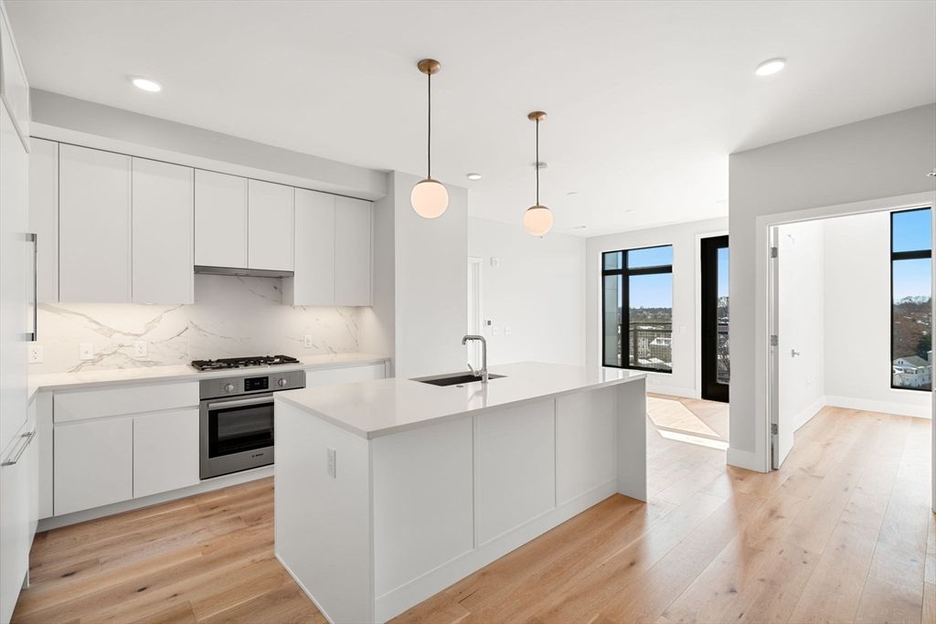 191 Washington St 710, Boston, MA 02135