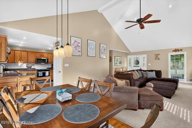 2410 Eastwood Cir, Crestwood, KY 40014