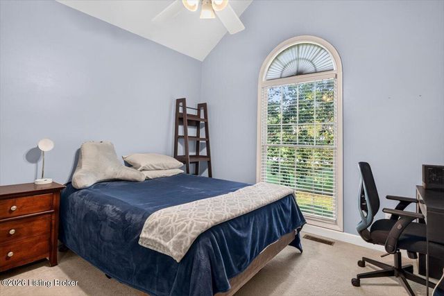 2410 Eastwood Cir, Crestwood, KY 40014