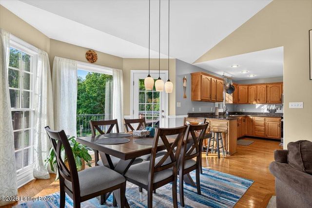 2410 Eastwood Cir, Crestwood, KY 40014