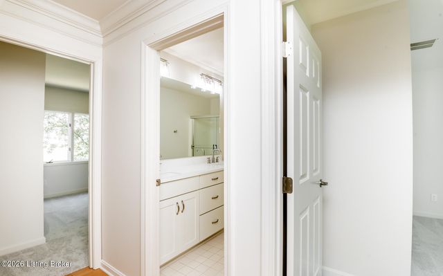 3102 Springstead Cir, Louisville, KY 40241