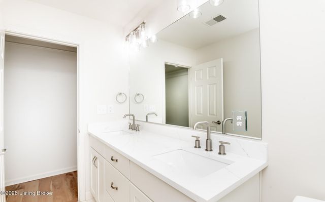 3102 Springstead Cir, Louisville, KY 40241