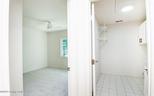 3102 Springstead Cir, Louisville, KY 40241