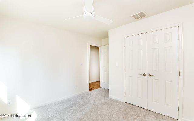 3102 Springstead Cir, Louisville, KY 40241