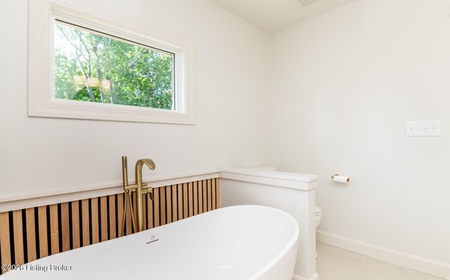 3102 Springstead Cir, Louisville, KY 40241