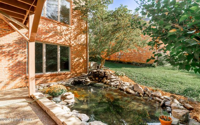 3102 Springstead Cir, Louisville, KY 40241