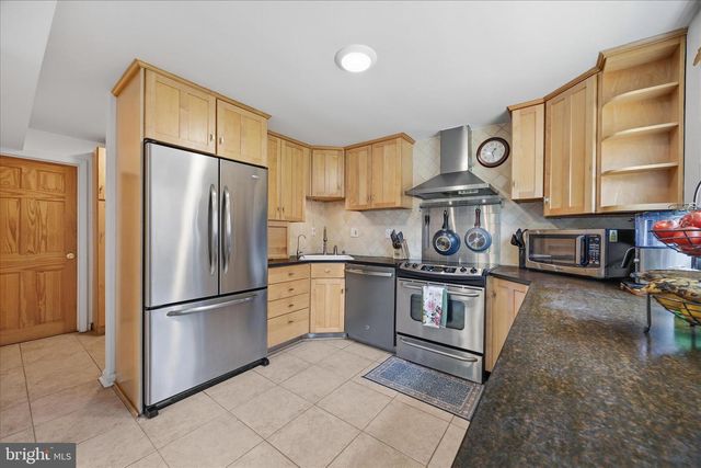 7409 WELLESLEY DR, College Park, MD 20740