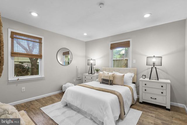 1302 CORAL SEA DR, Rockville, MD 20851