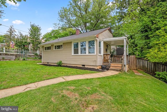1302 CORAL SEA DR, Rockville, MD 20851
