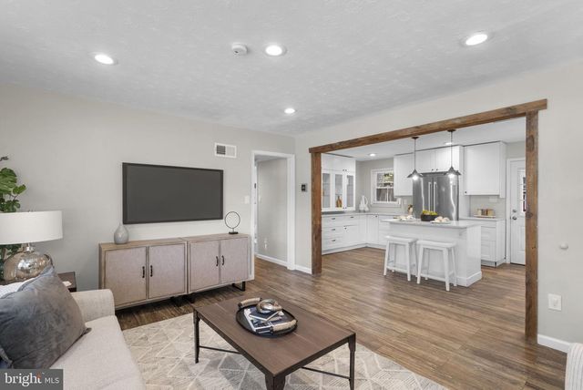 1302 CORAL SEA DR, Rockville, MD 20851