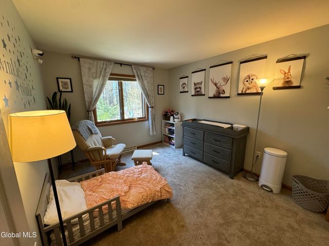 28 Bog Meadow Run, Saratoga Springs, NY 12866