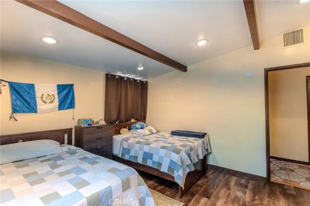 8636 Colbath, Los Angeles, CA 91402