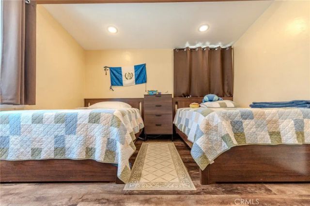 8636 Colbath, Los Angeles, CA 91402