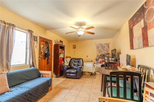 8636 Colbath, Los Angeles, CA 91402
