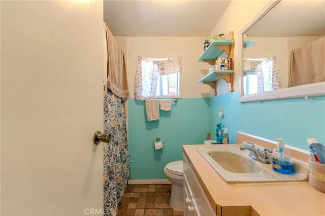 8636 Colbath, Los Angeles, CA 91402
