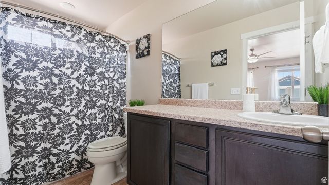1649 N HOLLYHOCK CIR, Farmington, UT 84025