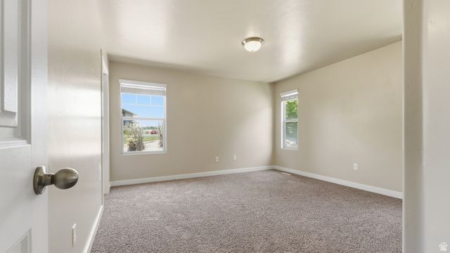 1649 N HOLLYHOCK CIR, Farmington, UT 84025