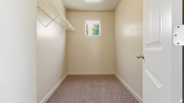 1649 N HOLLYHOCK CIR, Farmington, UT 84025