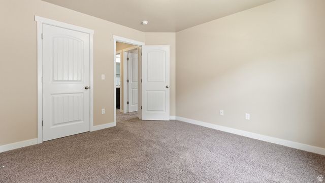 1649 N HOLLYHOCK CIR, Farmington, UT 84025
