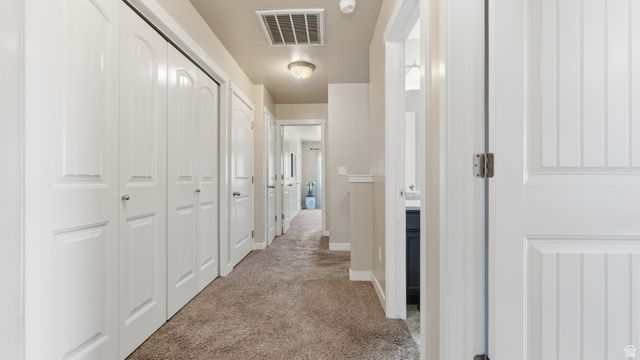 1649 N HOLLYHOCK CIR, Farmington, UT 84025