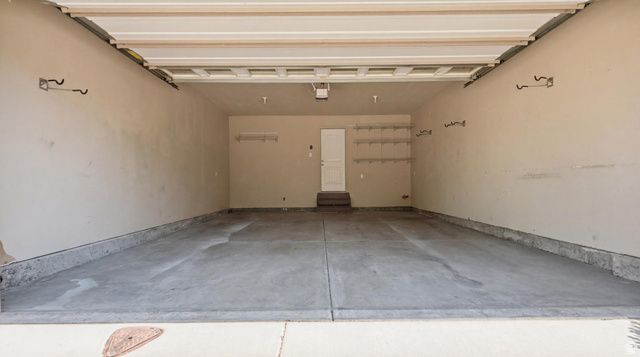 1649 N HOLLYHOCK CIR, Farmington, UT 84025