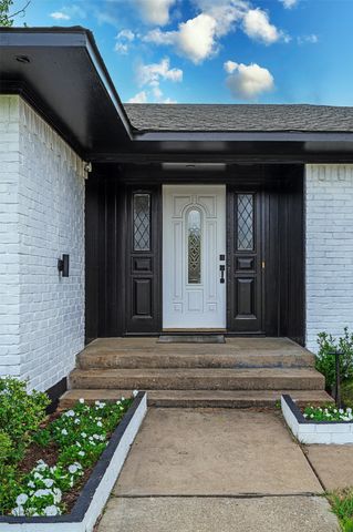 6610 Shell Flower Lane, Dallas, TX 75252