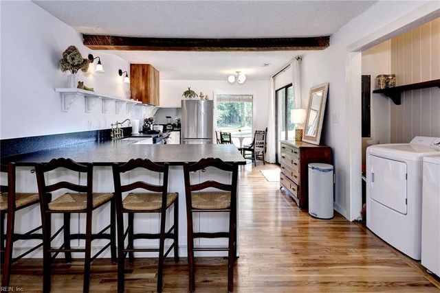 134 Riverview DR, Hampton, VA 23669