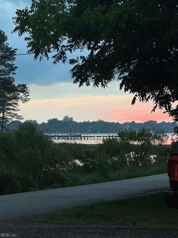 134 Riverview DR, Hampton, VA 23669