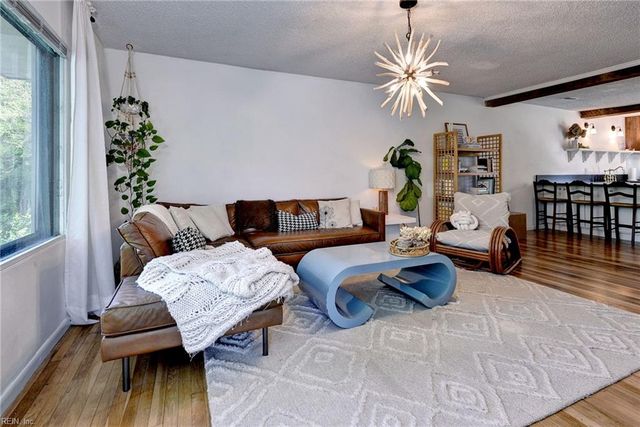 134 Riverview DR, Hampton, VA 23669