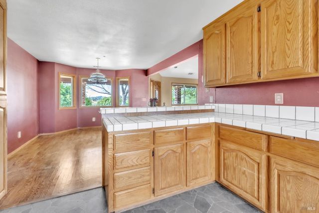 4043 Norman Ct, Vacaville, CA 95688