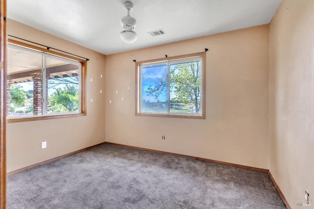 4043 Norman Ct, Vacaville, CA 95688