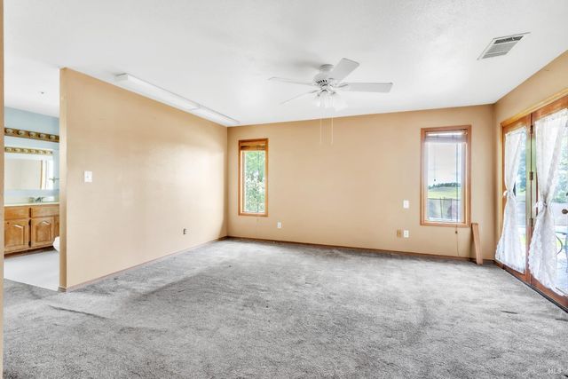 4043 Norman Ct, Vacaville, CA 95688