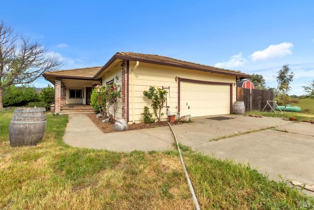 4043 Norman Ct, Vacaville, CA 95688