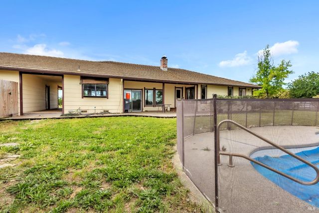4043 Norman Ct, Vacaville, CA 95688