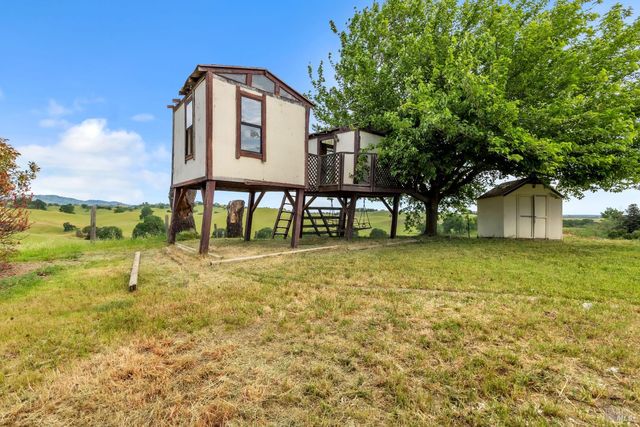 4043 Norman Ct, Vacaville, CA 95688