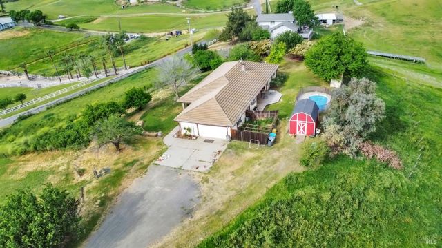 4043 Norman Ct, Vacaville, CA 95688