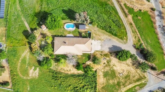 4043 Norman Ct, Vacaville, CA 95688