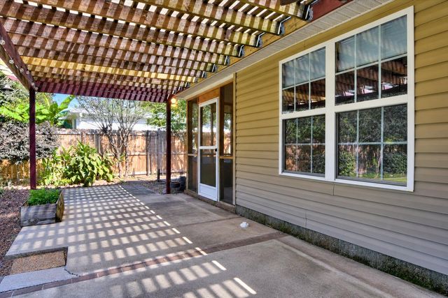 1047 Watsonia Drive, Aiken, SC 29803