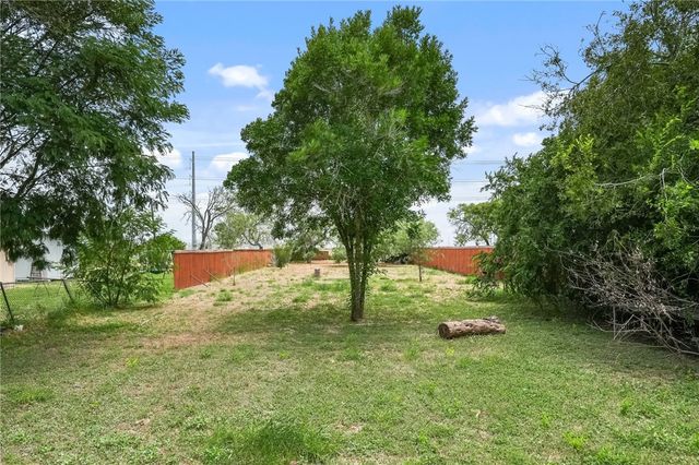 11711 Mallard Dr, Corpus Christi, TX 78410