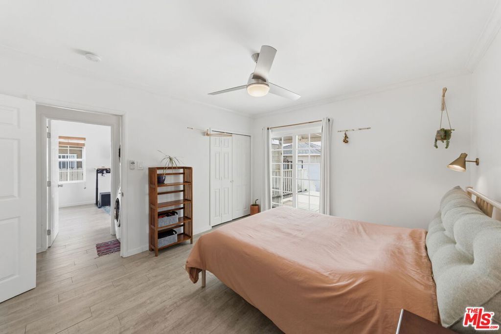 Image 19 of property listing at 3830 W 59th Street, Los Angeles, CA 90043